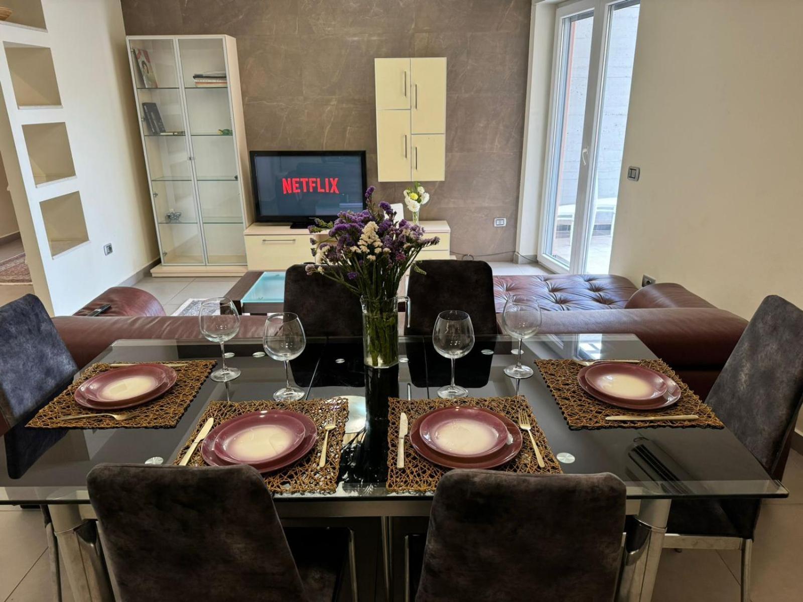 Diem Apartment Near Pazari I Ri Tirana Eksteriør billede