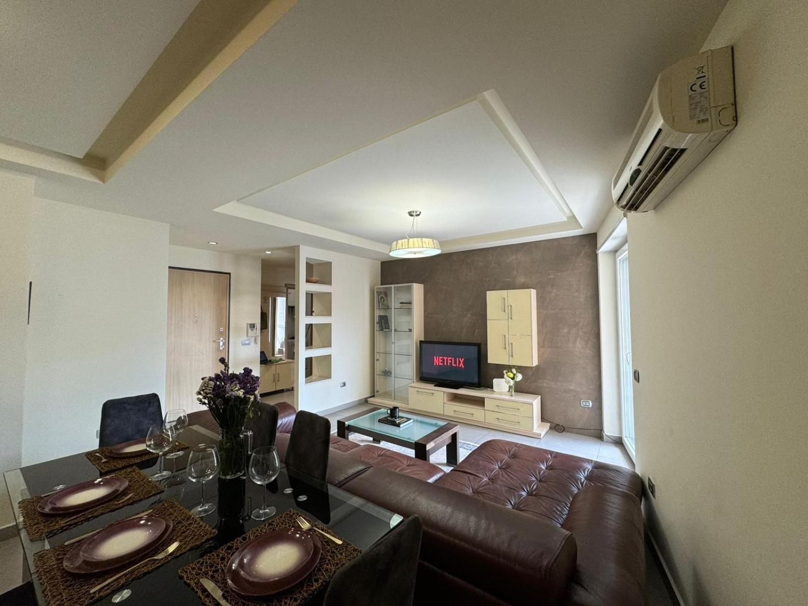 Diem Apartment Near Pazari I Ri Tirana Eksteriør billede