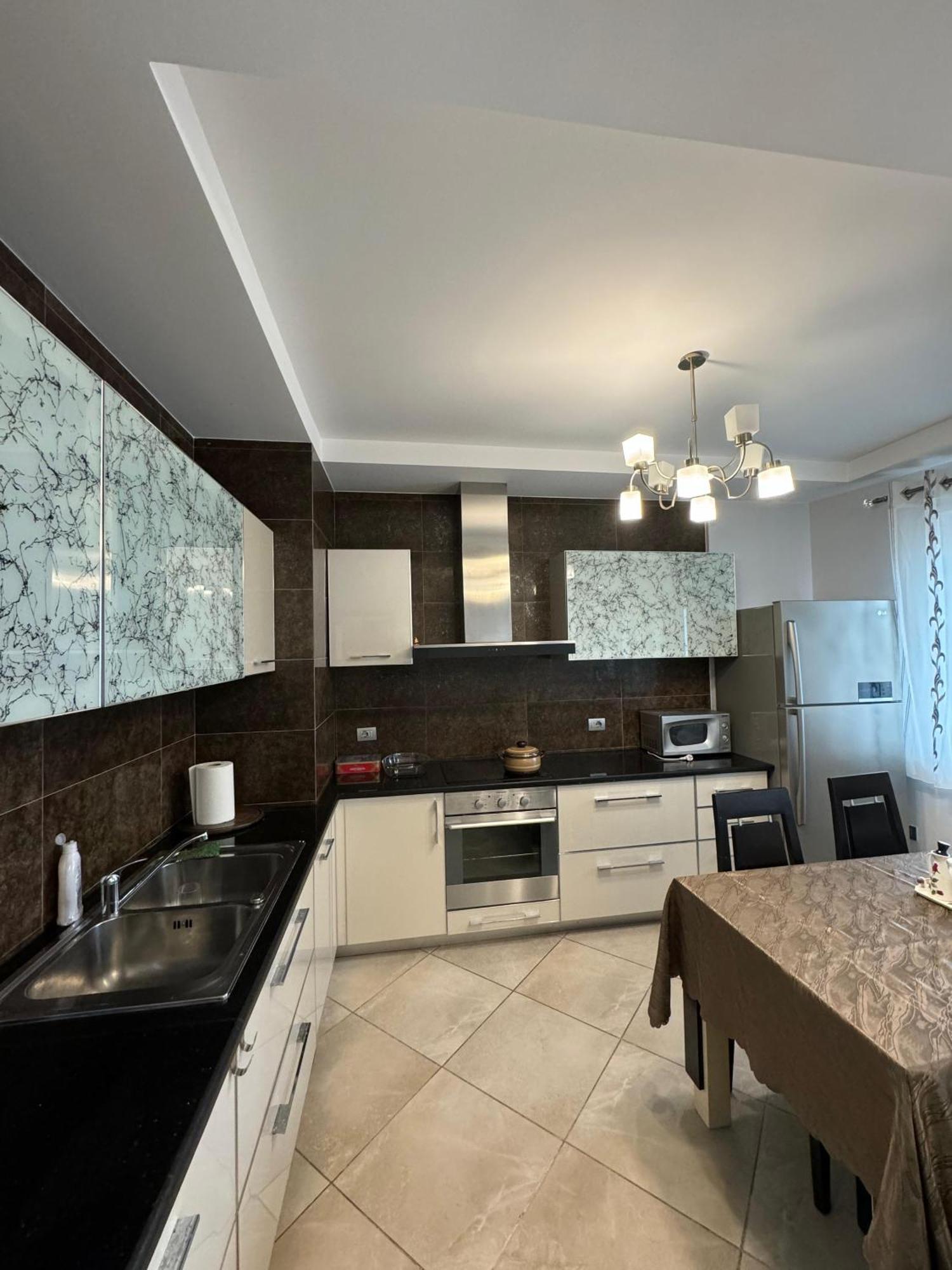 Diem Apartment Near Pazari I Ri Tirana Eksteriør billede